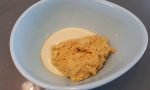 Melted cheeses + flour mixture | Queijos derretidos + outros ingredientes